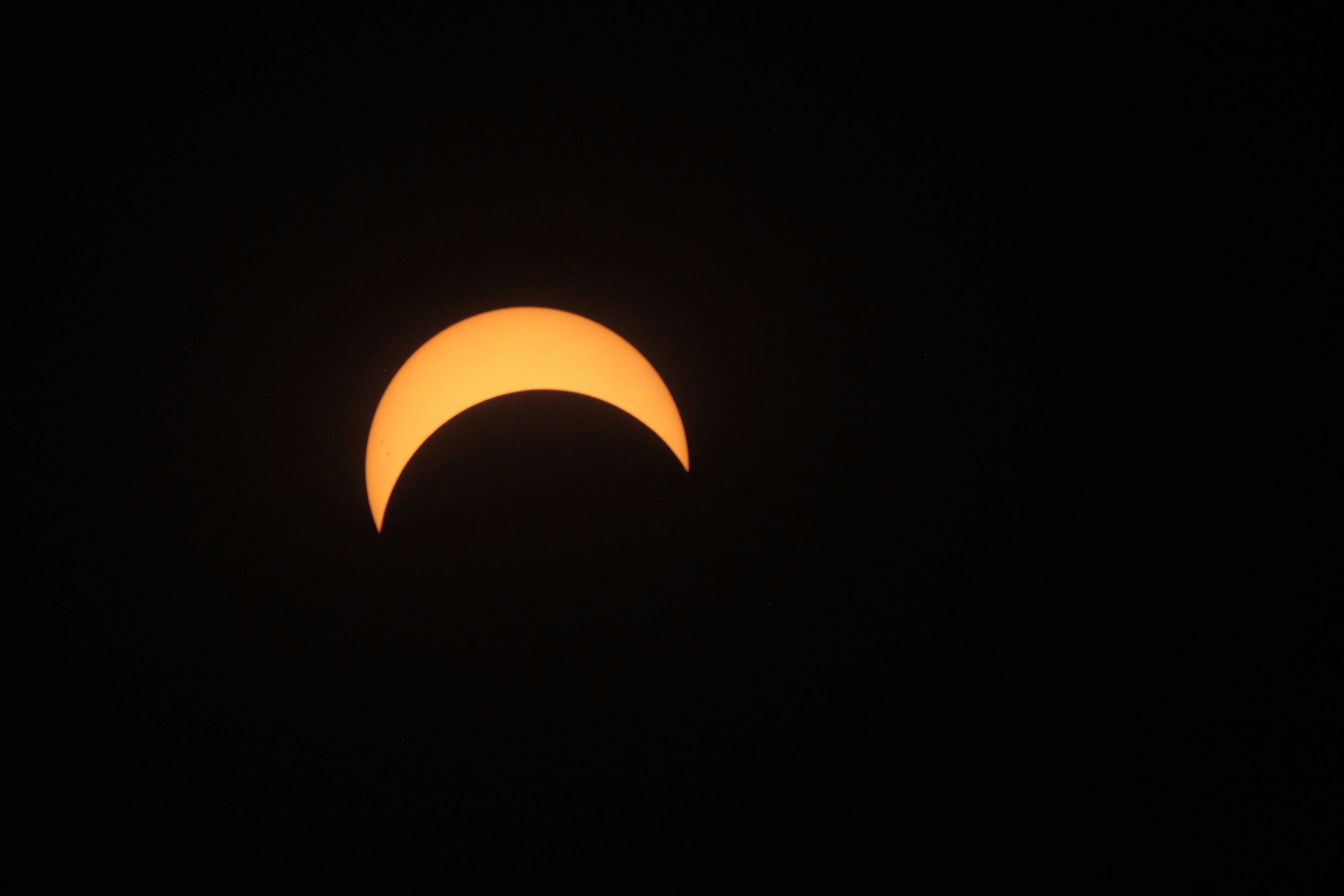solar eclipse_moon_eclipsed sun